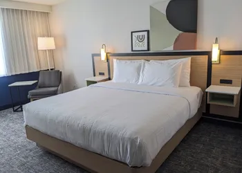 Spark by Hilton Montreal Brossard hotel thumbnail 6
