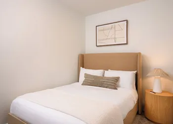 Sense28 Edgewater, an AvantStay Hotel hotel thumbnail 5