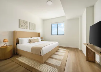 Sense28 Edgewater, an AvantStay Hotel hotel thumbnail 7