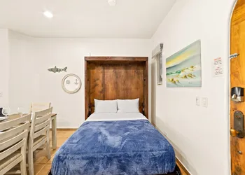 Bella A205 B104 B301 hotel thumbnail 5