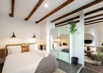 Le Plateau Lofts Hotel hotel thumbnail 5