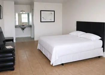 Siesta Motor Inn Kissimmee Near Disney World hotel thumbnail 8
