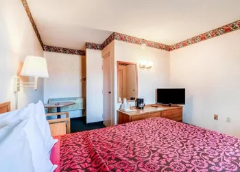 Ozark Junction Inn hotel thumbnail 4