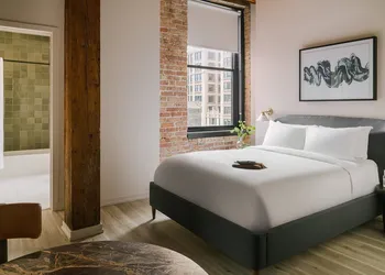 LIVN - West Loop Chicago hotel thumbnail 5