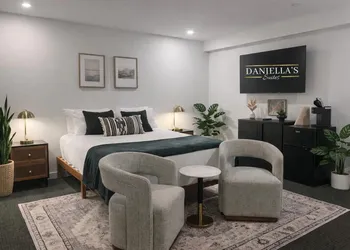 Daniella's Suites hotel thumbnail 5