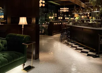 Daniella's Suites hotel thumbnail 2