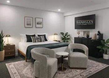 Daniella's Suites hotel thumbnail 5