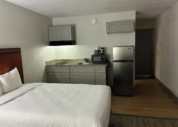 Orange Studios hotel thumbnail 4