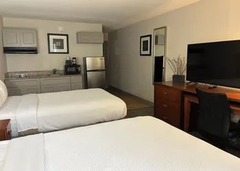 Orange Studios hotel thumbnail 6