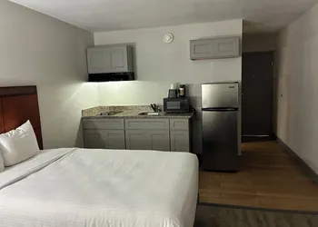 Orange Studios hotel thumbnail 4