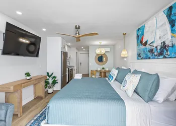 Ocean Breeze Resort hotel thumbnail 3