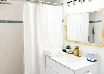 Ocean Breeze Resort hotel thumbnail 6