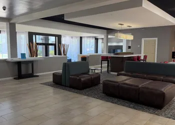 Hawthorn By Wyndham Dallas Love Field Airport hotel thumbnail 3