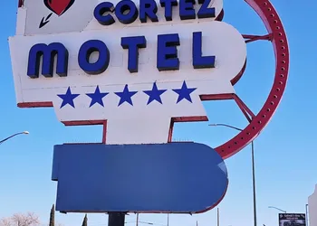 Cortez Motel hotel thumbnail 6
