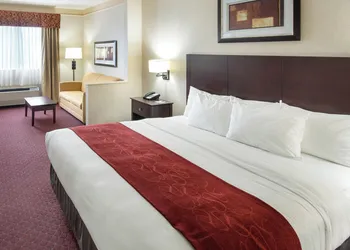 River Bluff Hotel & Conference Center hotel thumbnail 3