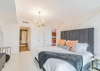 RS Suites - W Miami hotel thumbnail 3