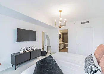 RS Suites - W Miami hotel thumbnail 5