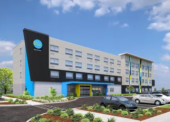 Tru By Hilton Valparaiso hotel thumbnail 2
