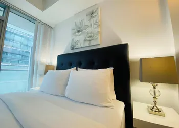 The Grand York Toronto hotel thumbnail 3