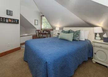 Old Rock Church Bed and Breakfast hotel thumbnail 4