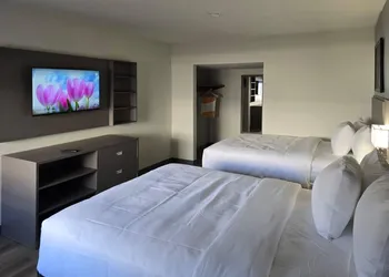 MainStay Suites Prince George - Fort Lee hotel thumbnail 4