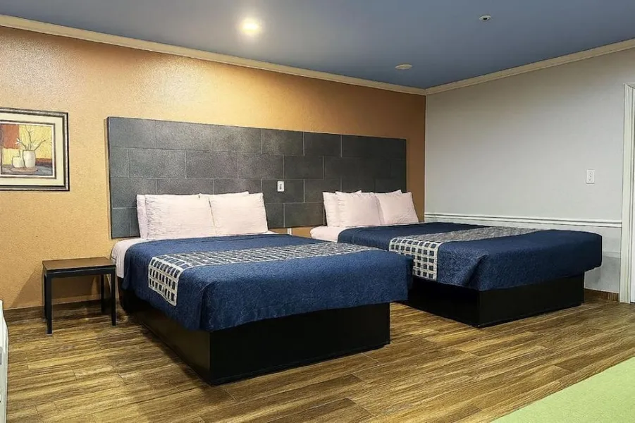 Downtowner Inns & Suites IAH Airport-Humble hotel detail image 2