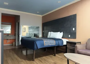 Downtowner Inns & Suites IAH Airport-Humble hotel thumbnail 5