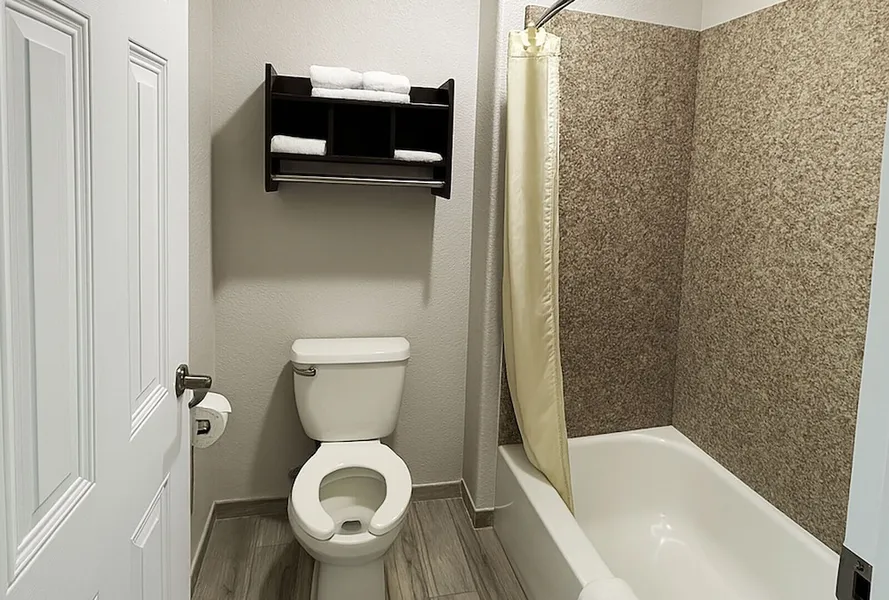 Downtowner Inns & Suites IAH Airport-Humble hotel detail image 6