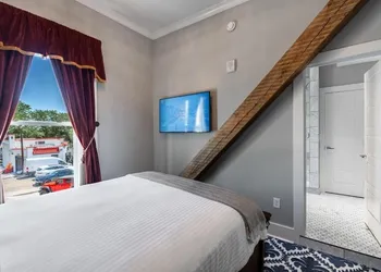 Hotel St. Cloud hotel thumbnail 4
