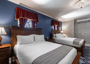 Hotel St. Cloud hotel thumbnail 5