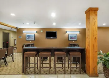 Studio 6 Suites - Breaux Bridge, La hotel thumbnail 3