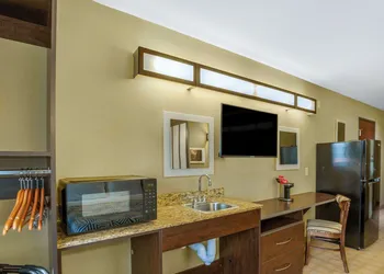 Studio 6 Suites - Breaux Bridge, La hotel thumbnail 5