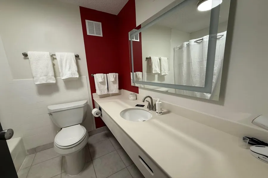 Ramada by Wyndham Cobleskill hotel detail image 6