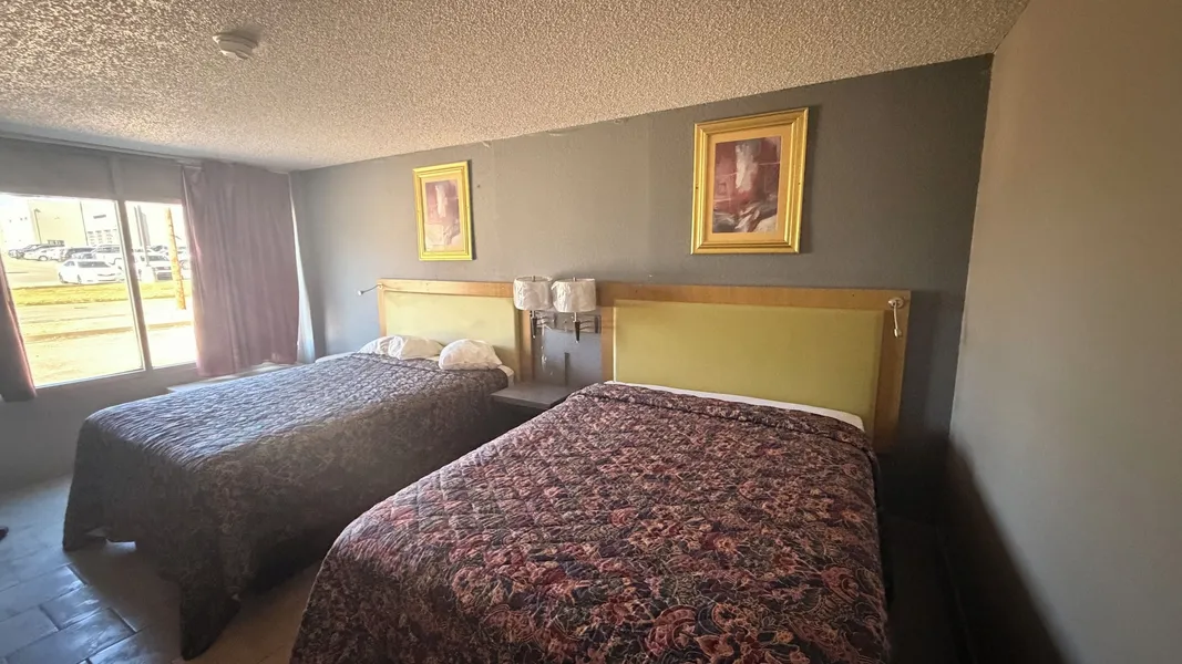 Wichita's Sunrise inn & Suites hotel detail image 2