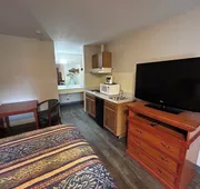 Lodge Inn Extended Stay hotel detail image 3