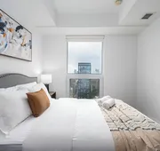 Maple Suites - Downtown Toronto hotel detail image 4
