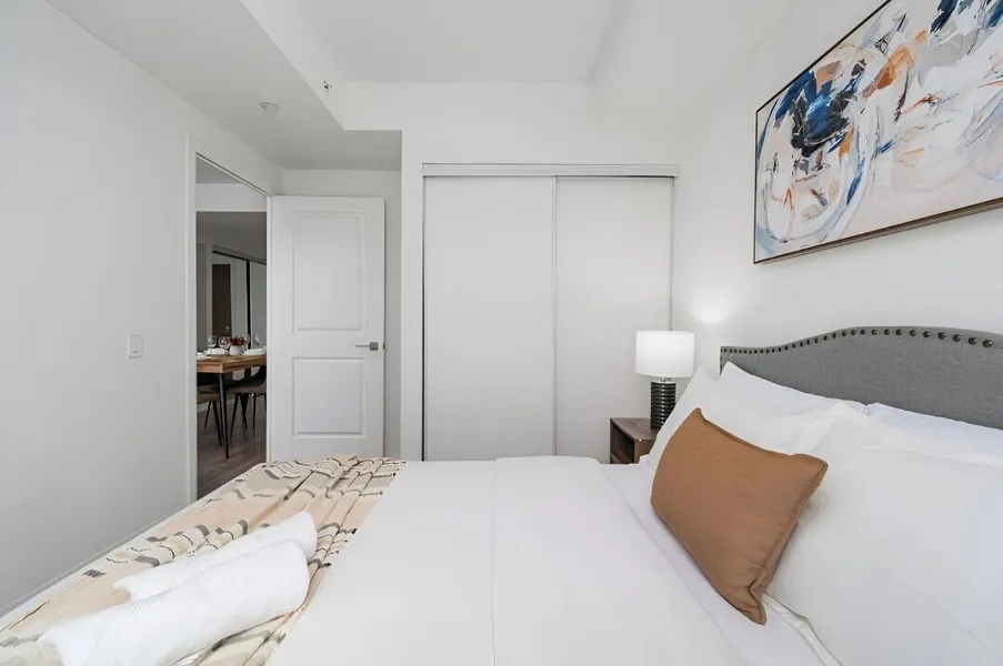 Maple Suites - Downtown Toronto hotel detail image 6