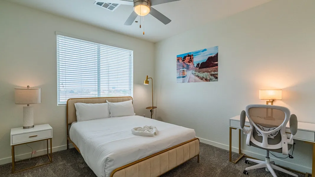 Sleek Stay 4mins to State Farm Stadium hotel detail image 2
