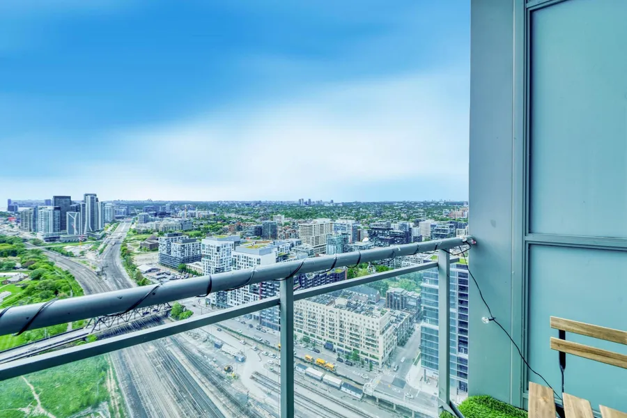 Modern DT Residences hotel detail image 2