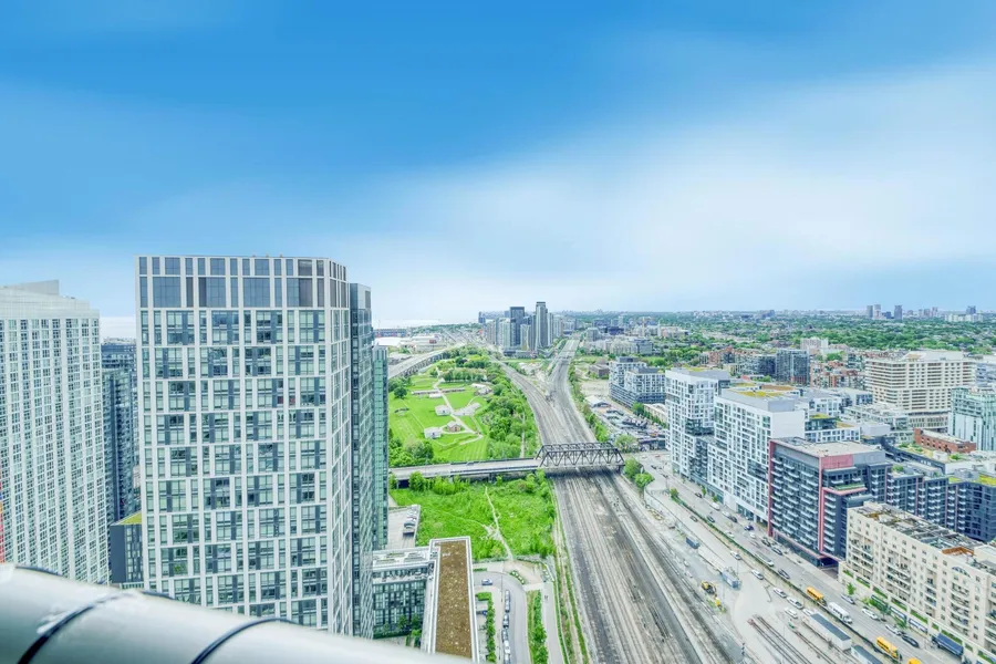 Modern DT Residences hotel detail image 6