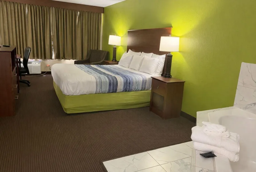 Coratel Plus Suites by Jasper Black River Falls hotel detail image 6