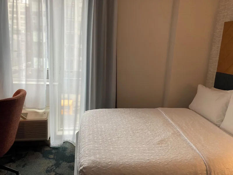 East River hotel detail image 2