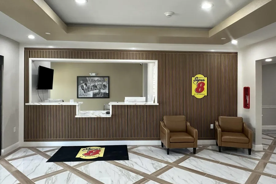 Super 8 By Wyndham Baytown hotel detail image 2