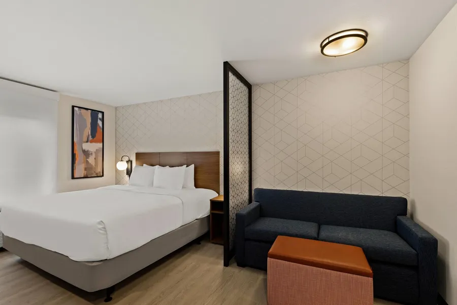 Everhome Suites Denver Airport hotel detail image 6